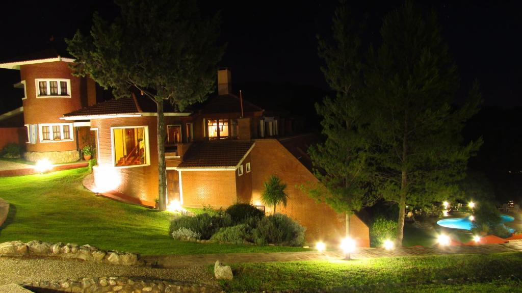 Chalet Suisse Posada & Spa - Adults Only Villa General Belgrano Luaran gambar